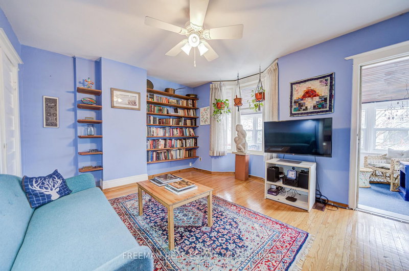 617 Clinton St, Toronto, M6G 2Z8 | Image 3