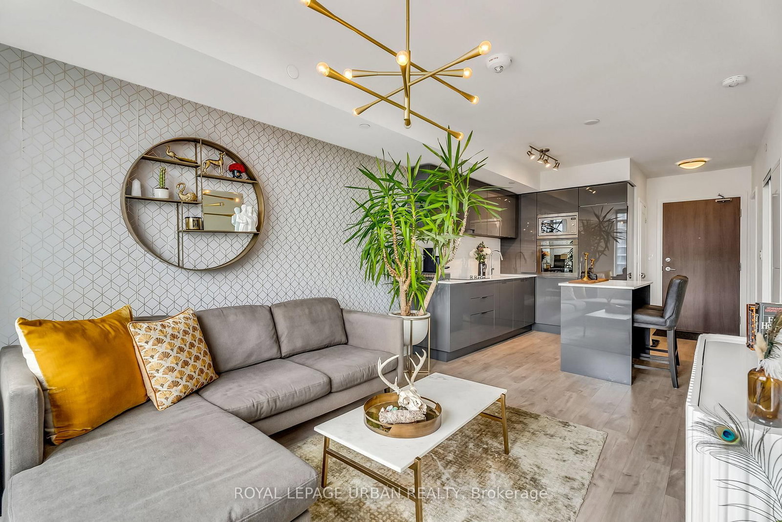 27 Bathurst Street, Unit 611 - Photo 12