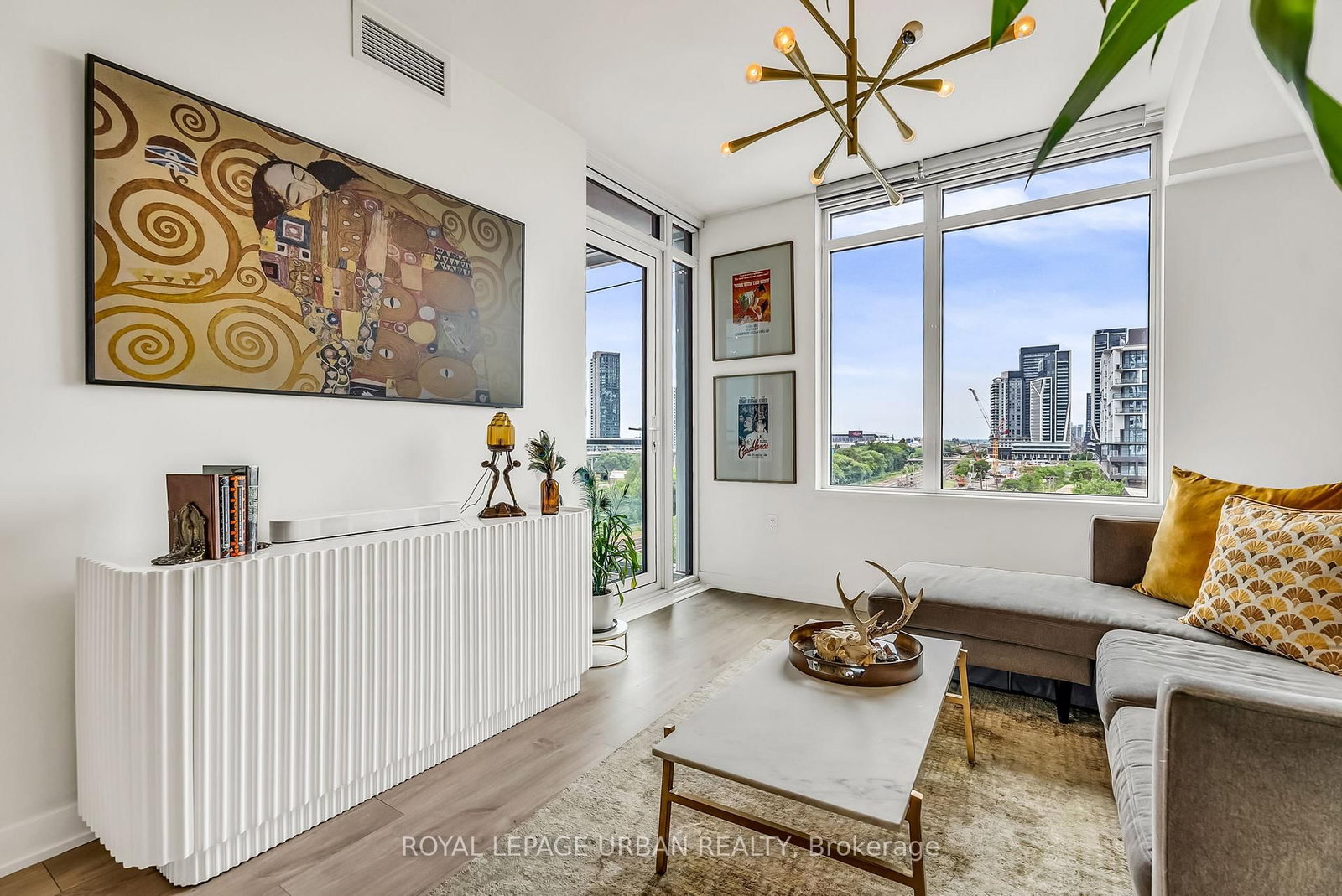 27 Bathurst Street, Unit 611 - Photo 14