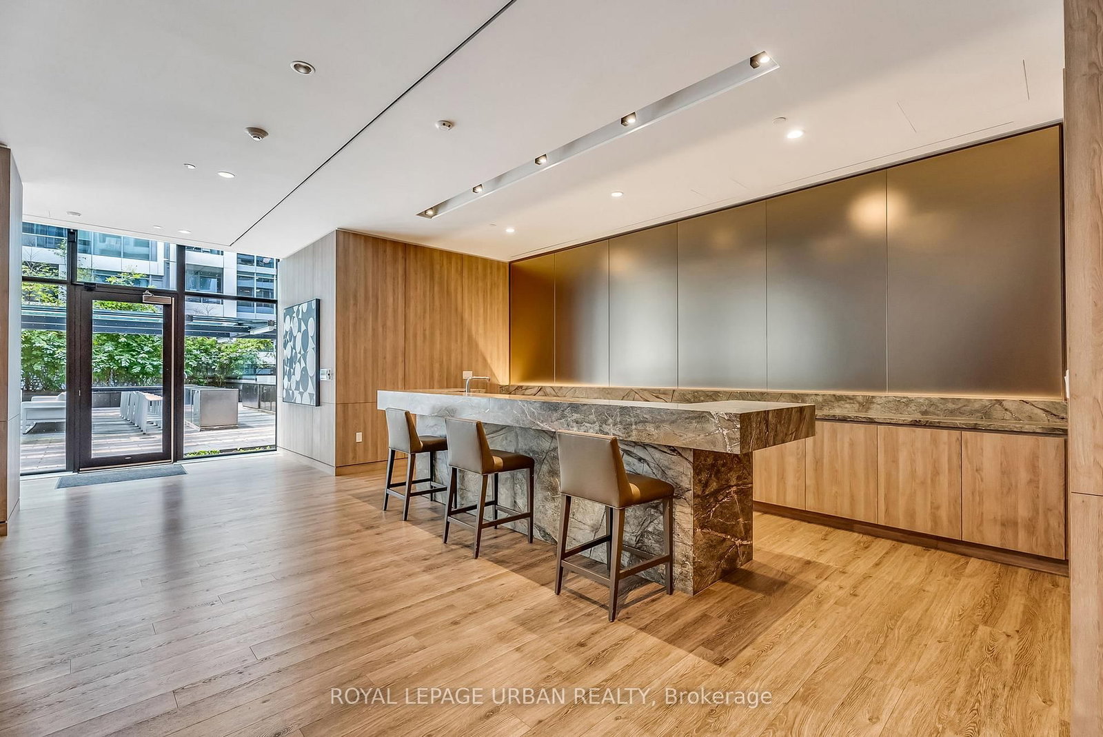 27 Bathurst Street, Unit 611 - Photo 32