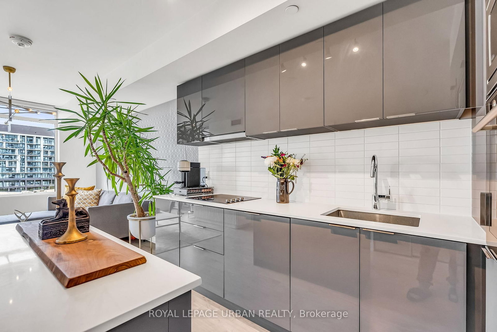 27 Bathurst Street, Unit 611 - Photo 9