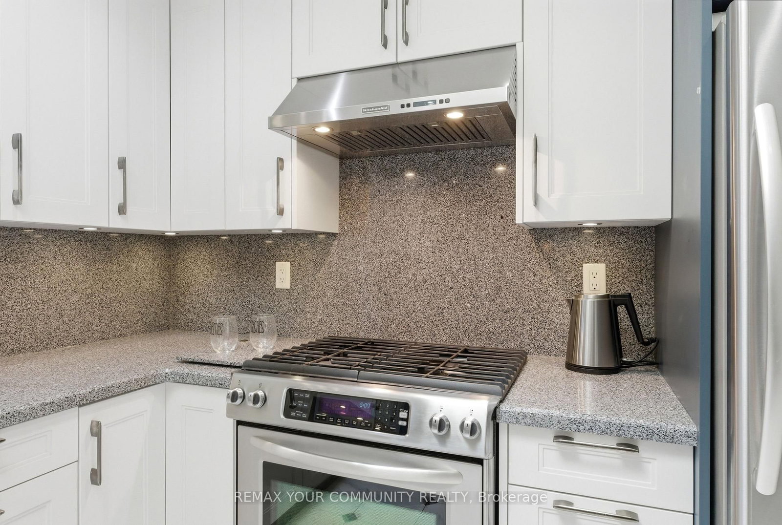 22 Marathon Crescent - Photo 16