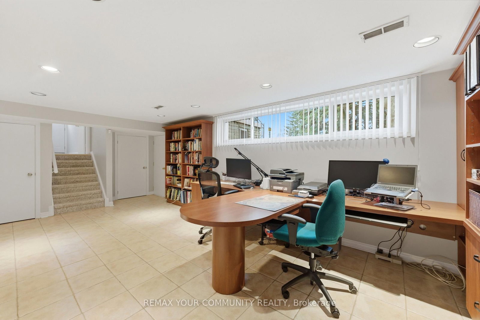 22 Marathon Crescent - Photo 32