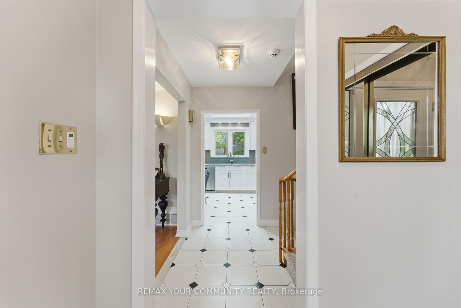 22 Marathon Crescent - Photo 4