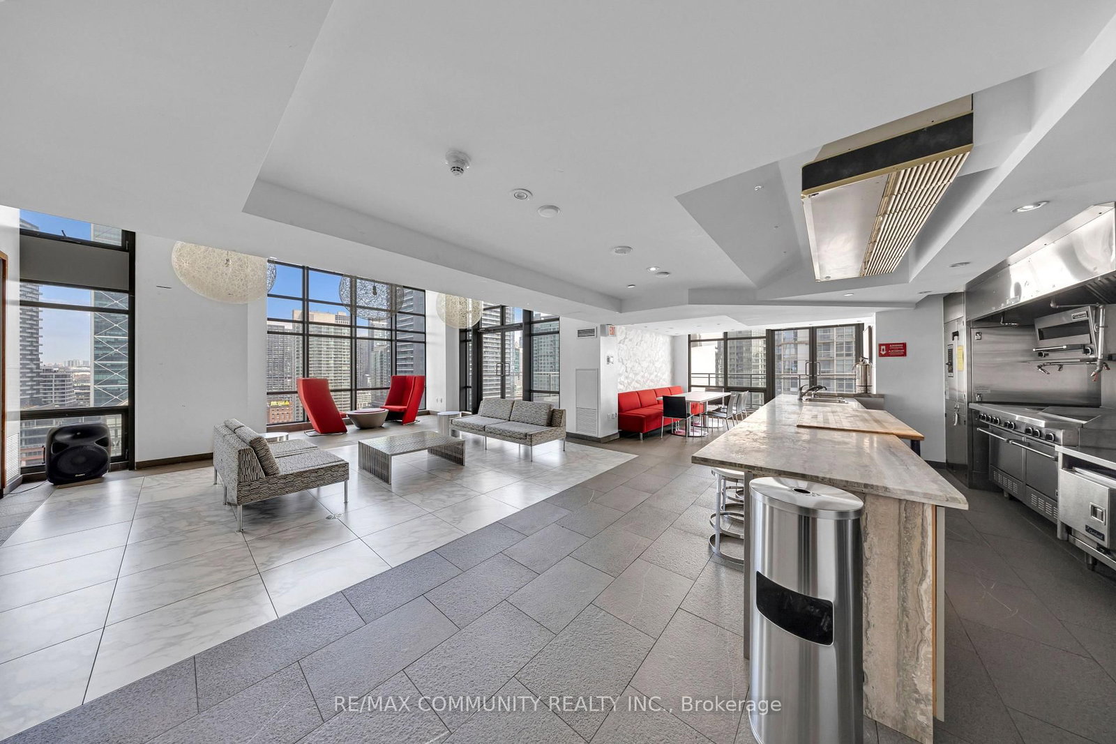 15 Brunel Court, Unit 321 - Photo 25