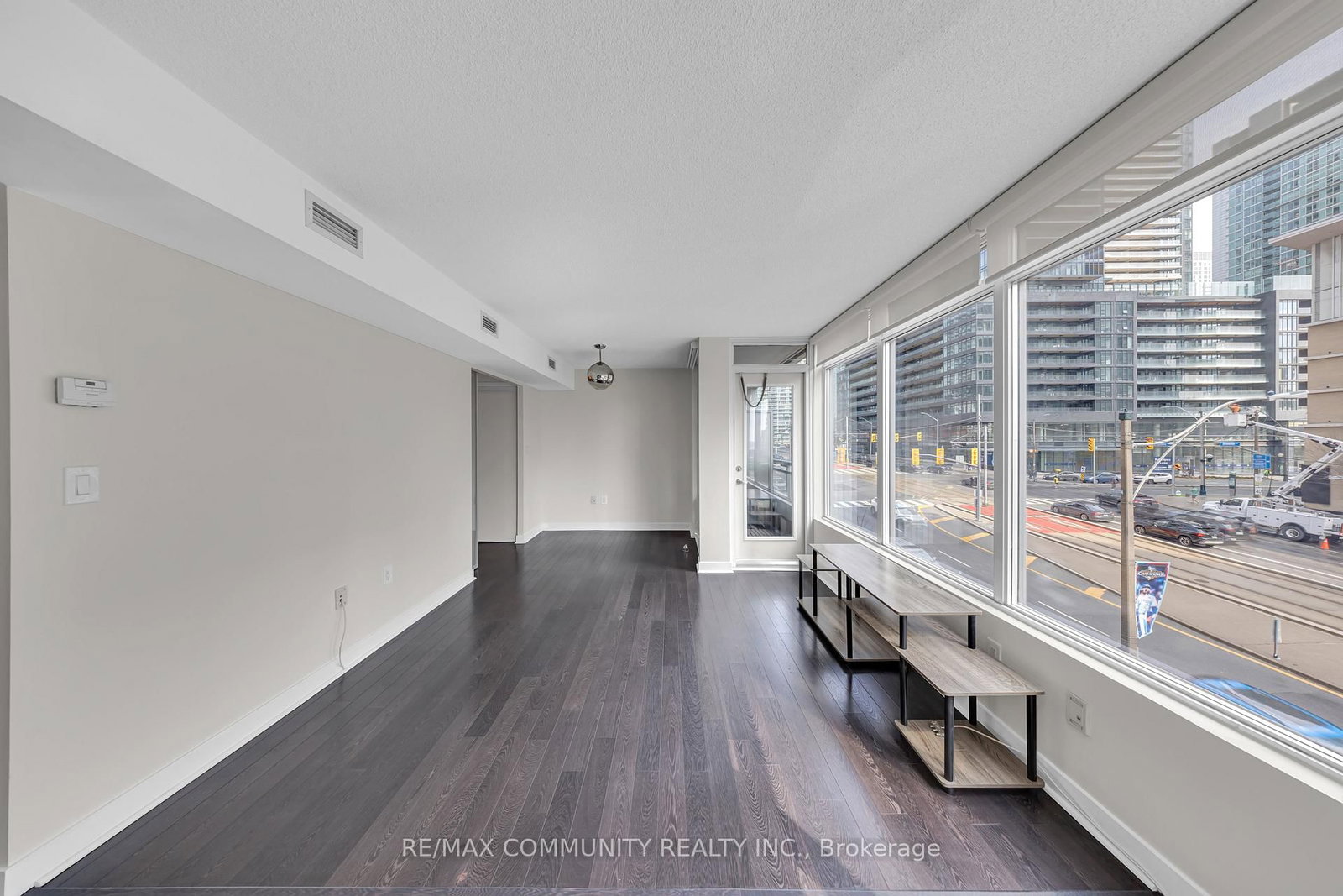 15 Brunel Court, Unit 321 - Photo 9