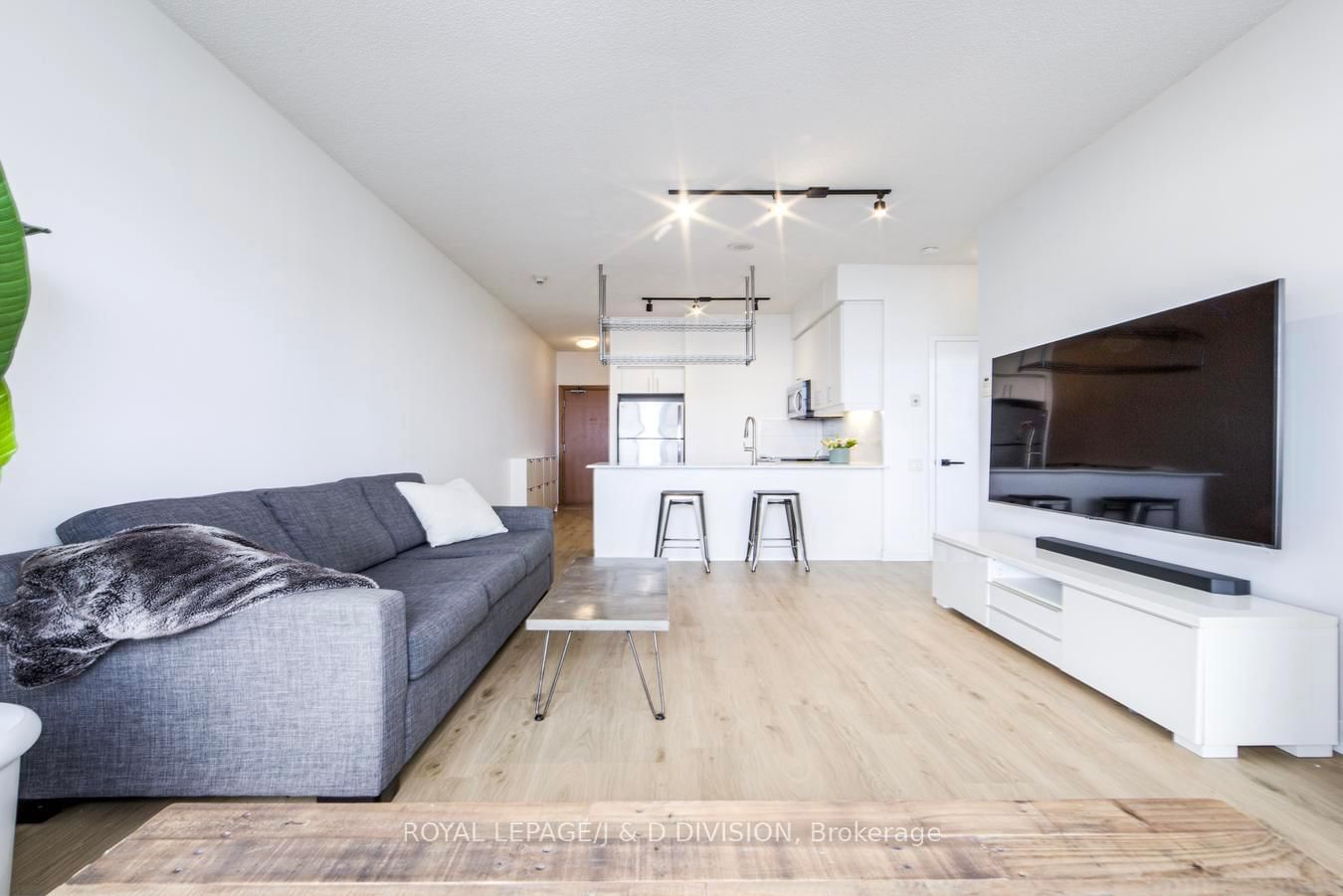 33 Sheppard Avenue E, Unit 3100 - Photo 11