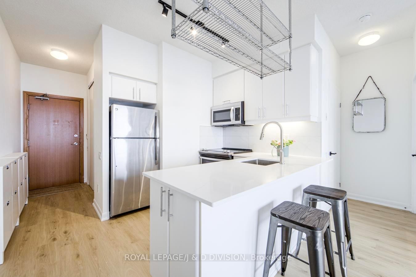 33 Sheppard Avenue E, Unit 3100 - Photo 3