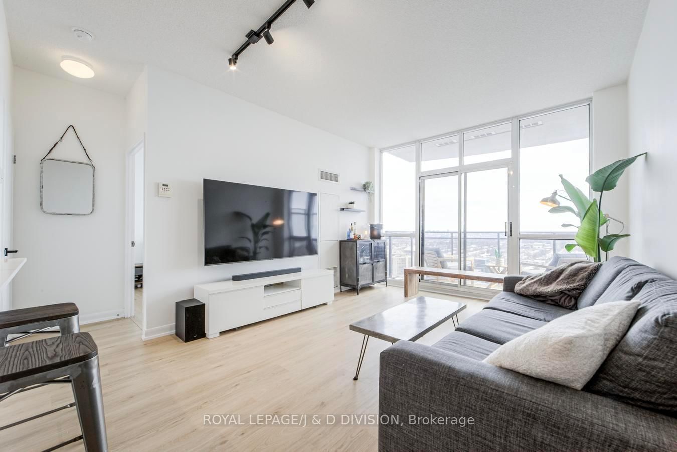 33 Sheppard Avenue E, Unit 3100 - Photo 6