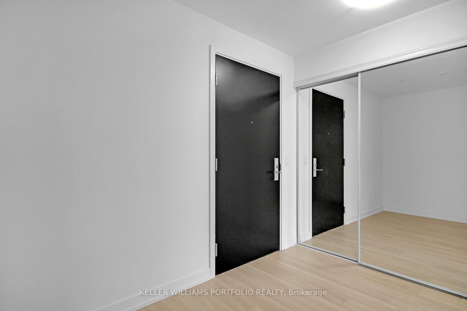 158 Front Street E, Unit 914 - Photo 5