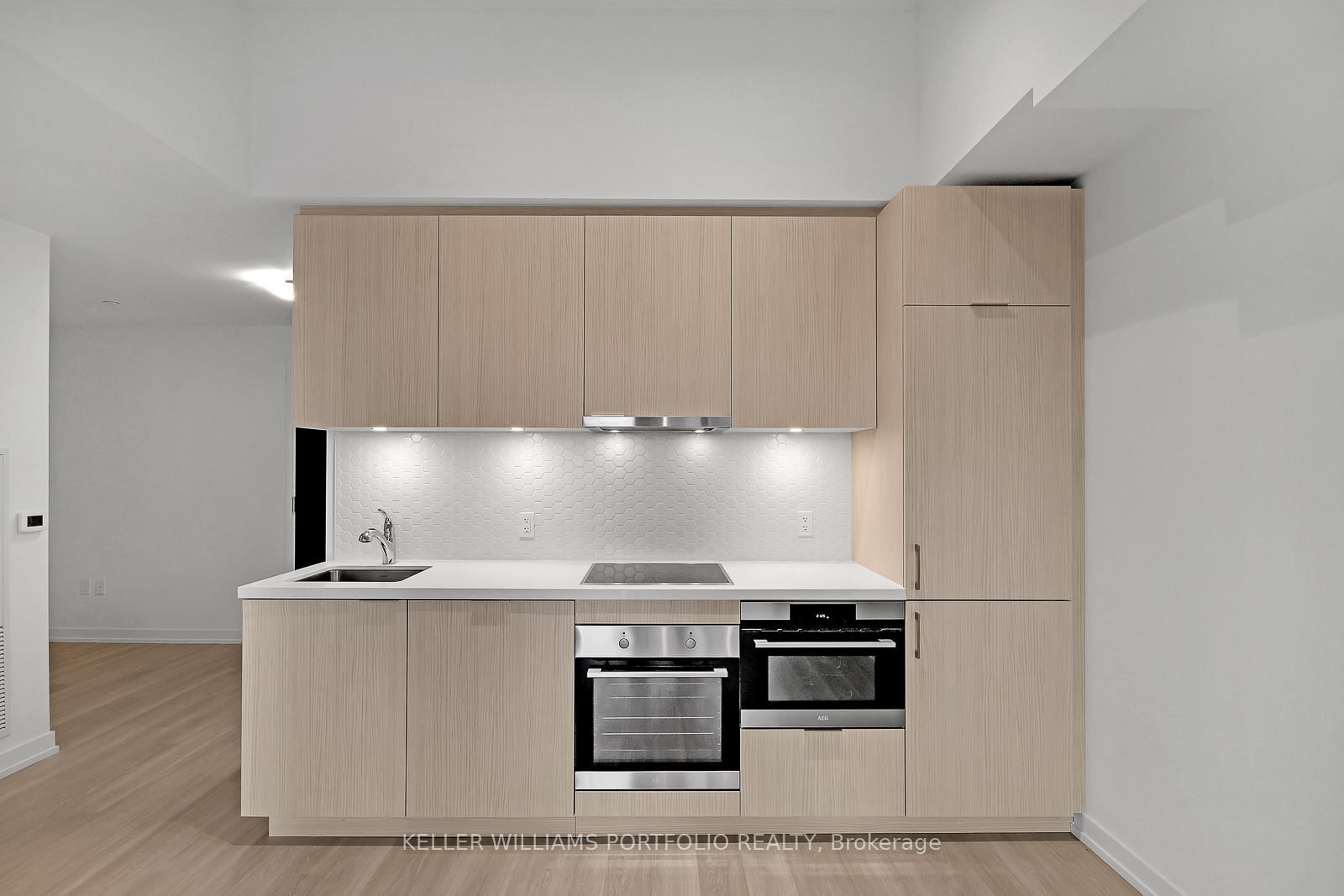 158 Front Street E, Unit 914 - Photo 8