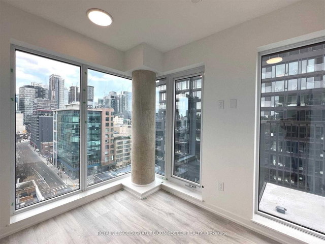 1203 - 2 Augusta Avenue