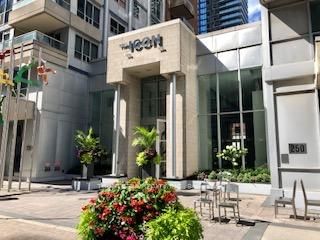 250 Wellington Street W, Unit 729