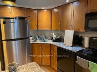 250 Wellington Street W, Unit 729 - Photo 12