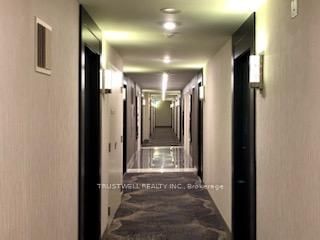 250 Wellington Street W, Unit 729 - Photo 3