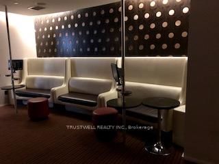 250 Wellington Street W, Unit 729 - Photo 6