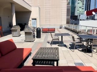 250 Wellington Street W, Unit 729 - Photo 7