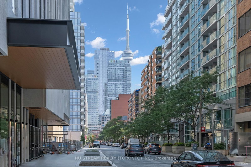home for lease on 322-121 St Patrick Street