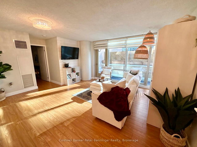 203 - 10 Navy Wharf Court