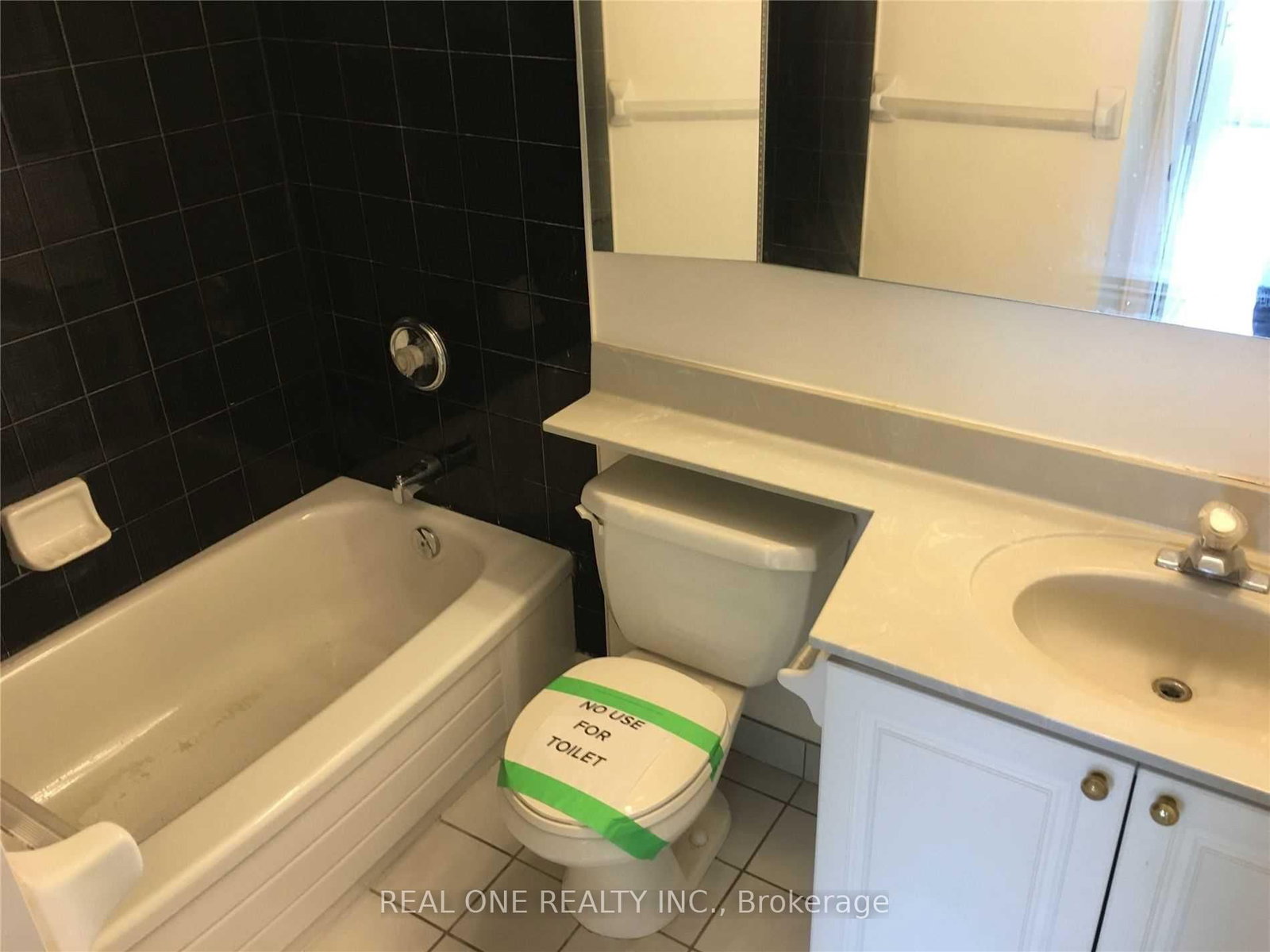 8 Pemberton Avenue, Unit Uph06 - Photo 13