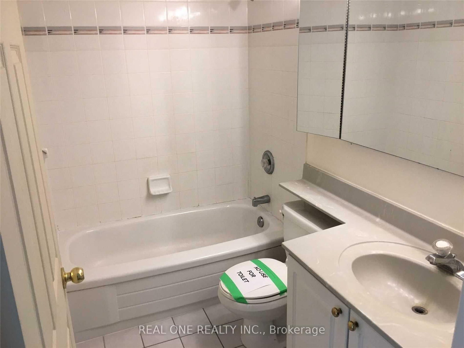 8 Pemberton Avenue, Unit Uph06 - Photo 15