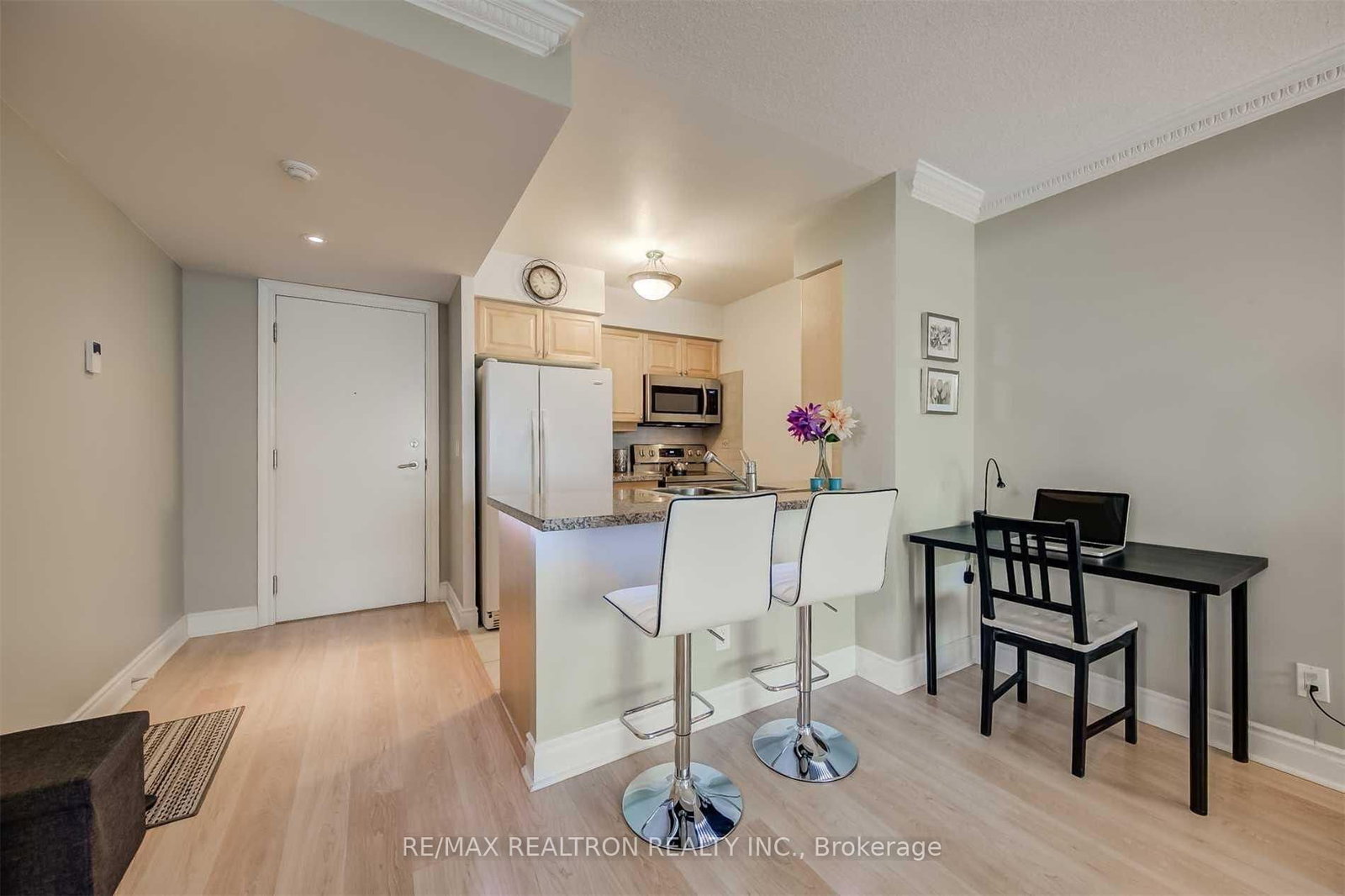 15 Greenview Avenue, Unit 1310 - Photo 10