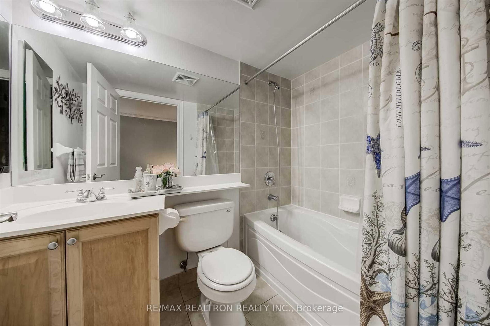 15 Greenview Avenue, Unit 1310 - Photo 14