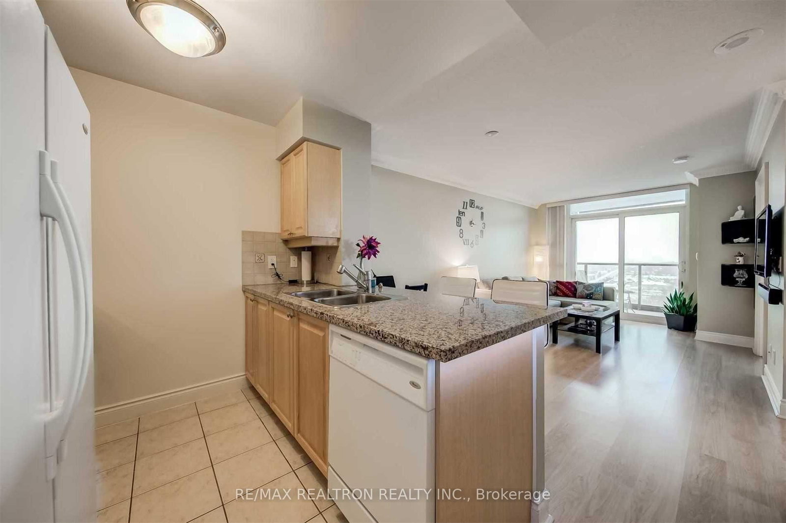 15 Greenview Avenue, Unit 1310 - Photo 16