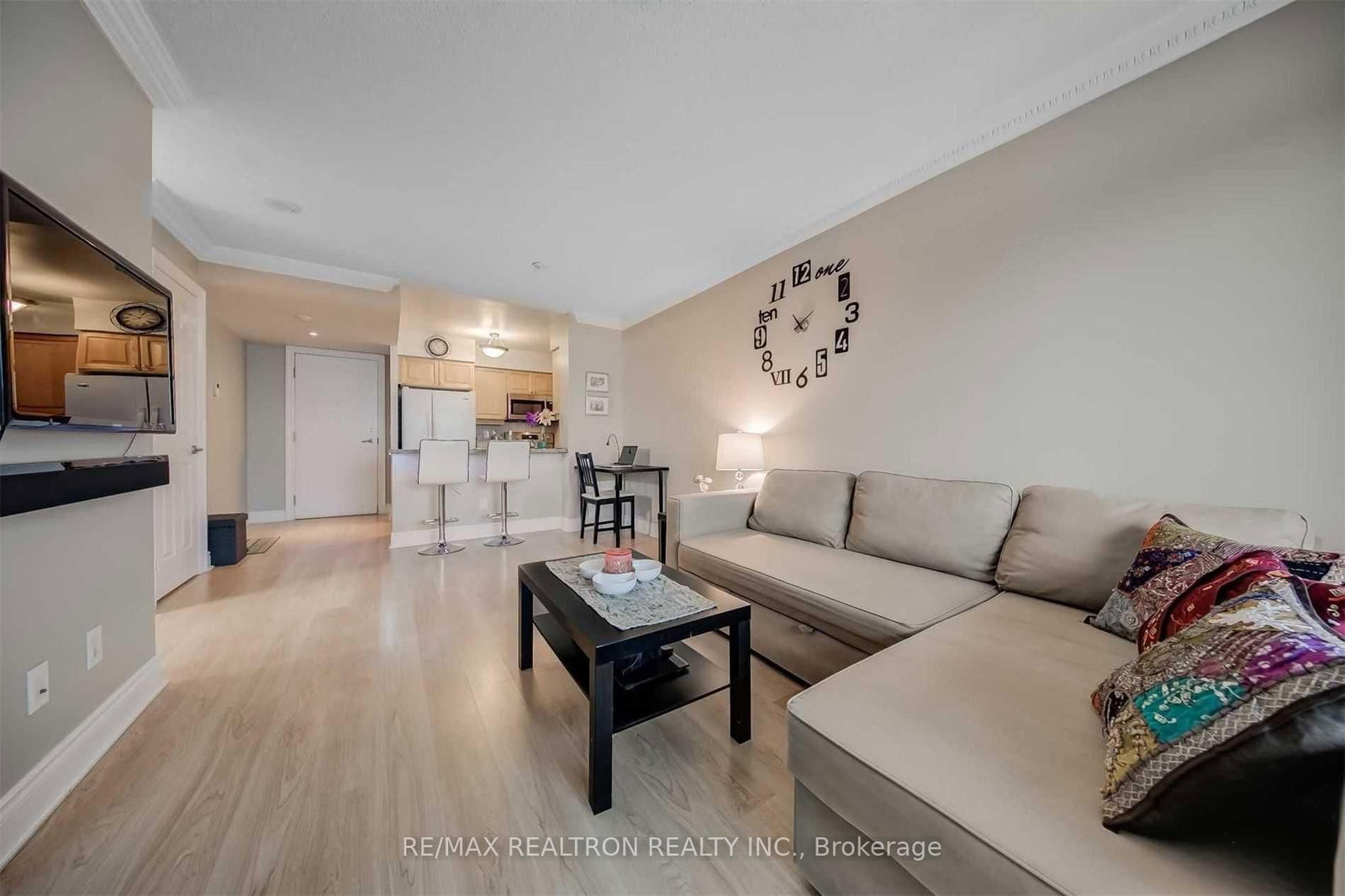 15 Greenview Avenue, Unit 1310 - Photo 7