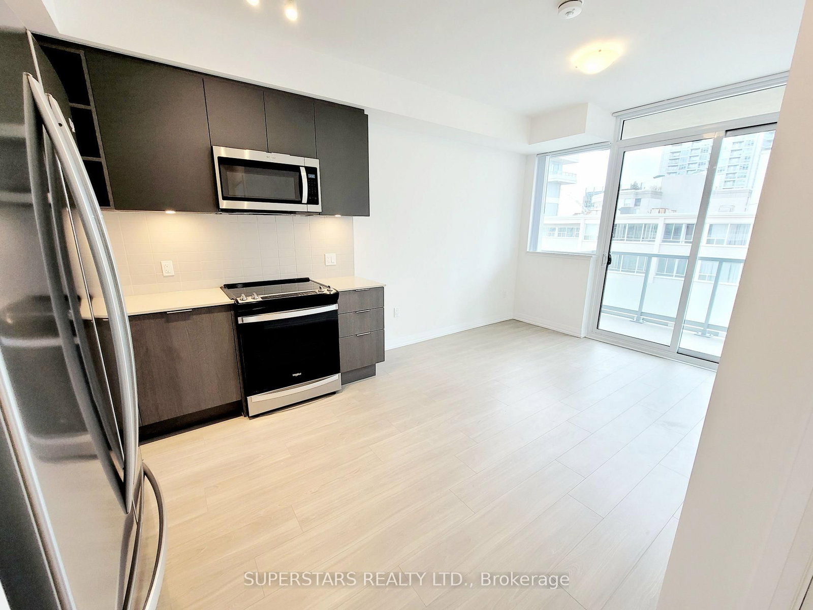 50 Dunfield Avenue, Unit 1215 - Photo 7