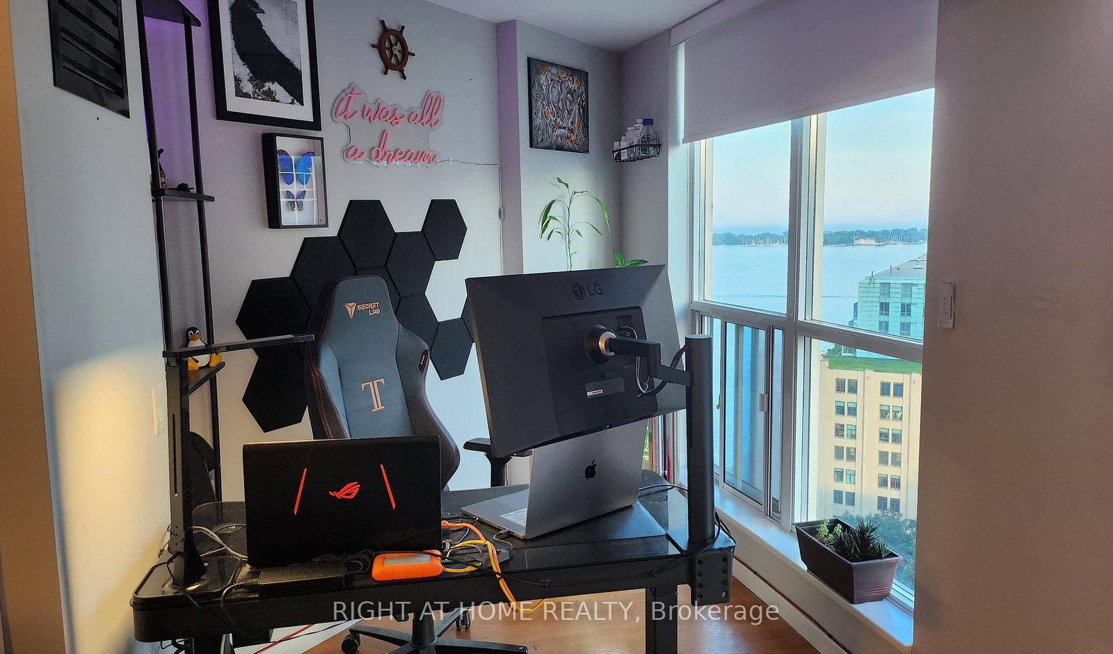 Condo for sale at 1912-8 York Street, Toronto, Ontario, M5J 2Y2 - Waterfront Communities C1 - MLS: C13004738