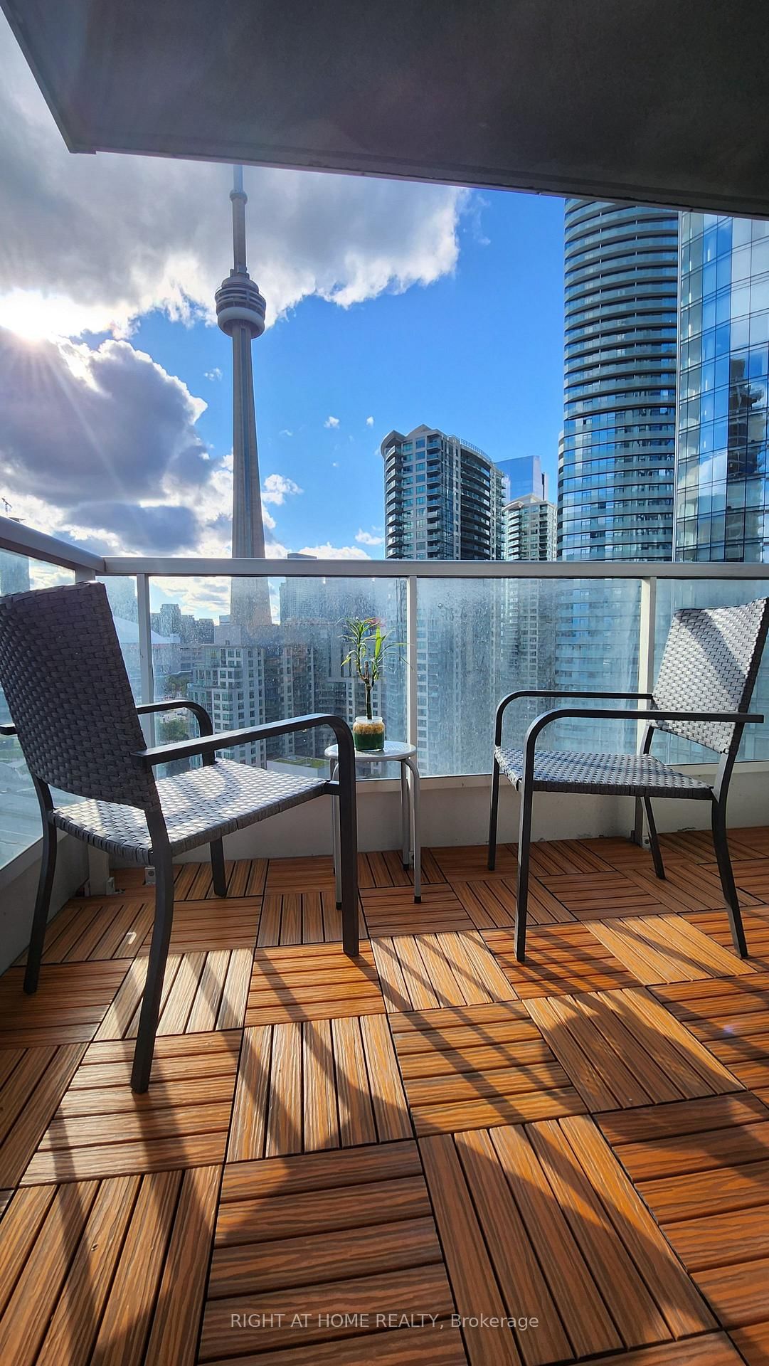 Condo for sale at 1912-8 York Street, Toronto, Ontario, M5J 2Y2 - Waterfront Communities C1 - MLS: C13004738