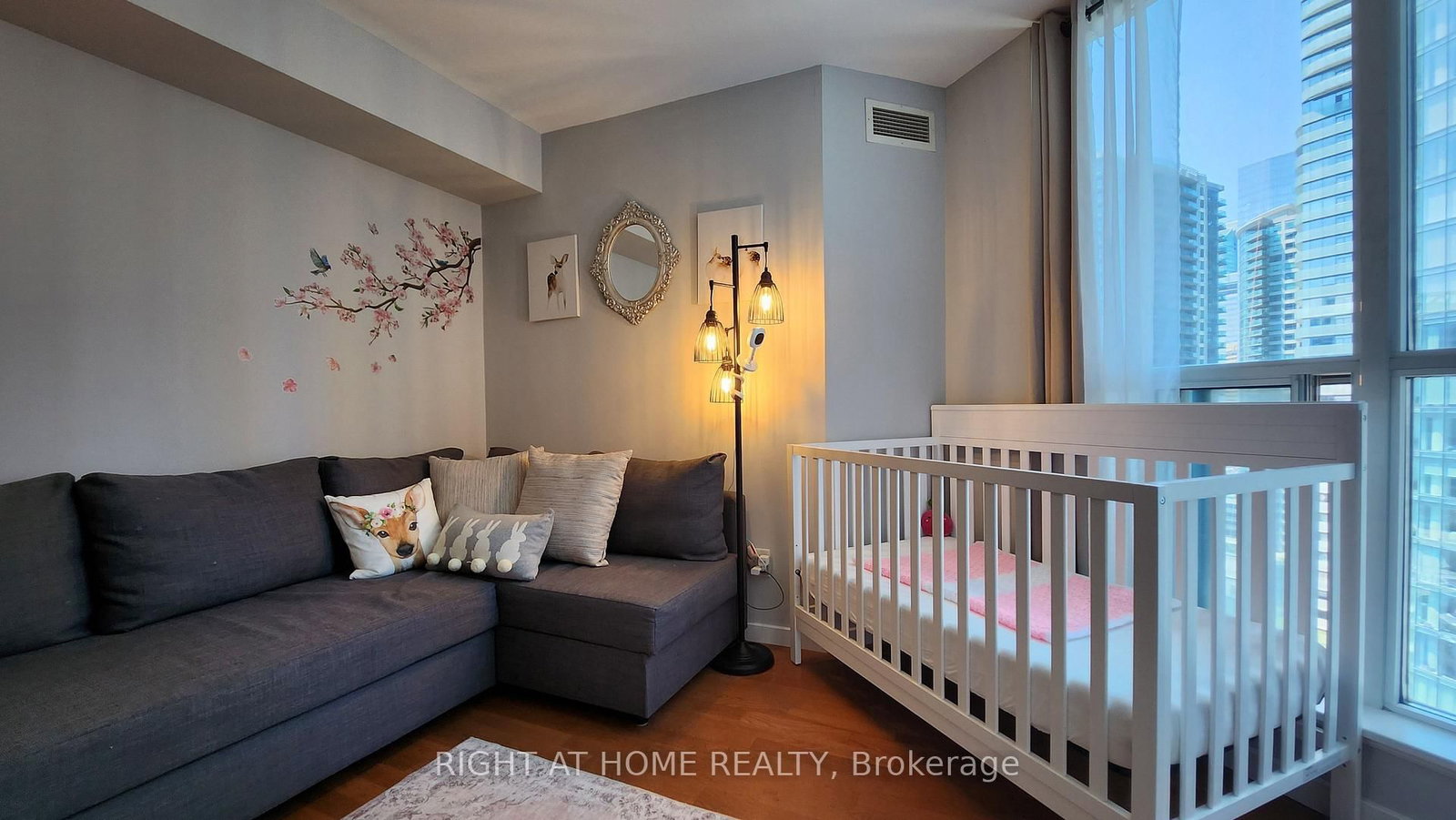 Condo for sale at 1912-8 York Street, Toronto, Ontario, M5J 2Y2 - Waterfront Communities C1 - MLS: C13004738