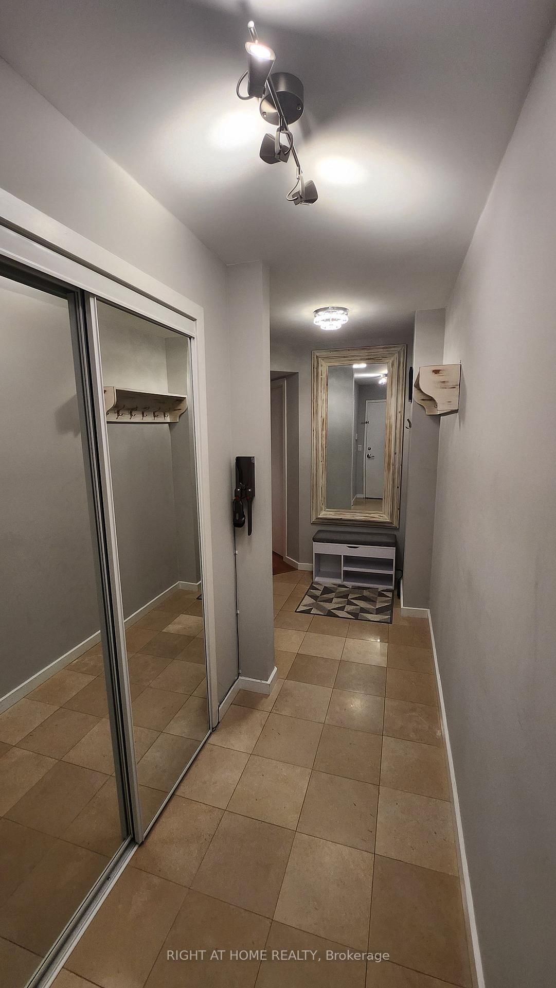 Condo for sale at 1912-8 York Street, Toronto, Ontario, M5J 2Y2 - Waterfront Communities C1 - MLS: C13004738