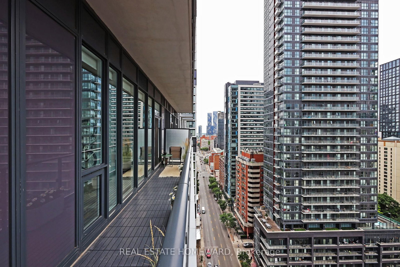 251 Jarvis Street, Unit 2006 - Photo 22