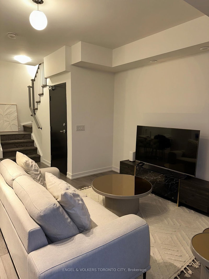 39 - 851 Sheppard W Avenue