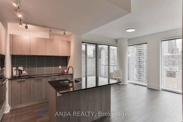 1716 - 1 Gloucester Street