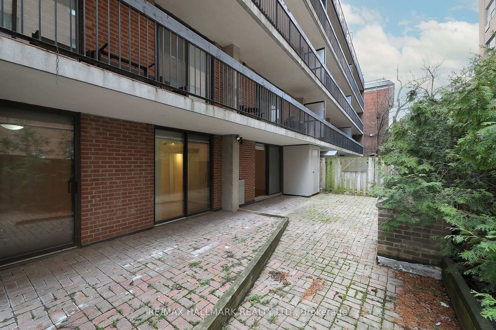 212 St. George Street, Unit 106 - Photo 31