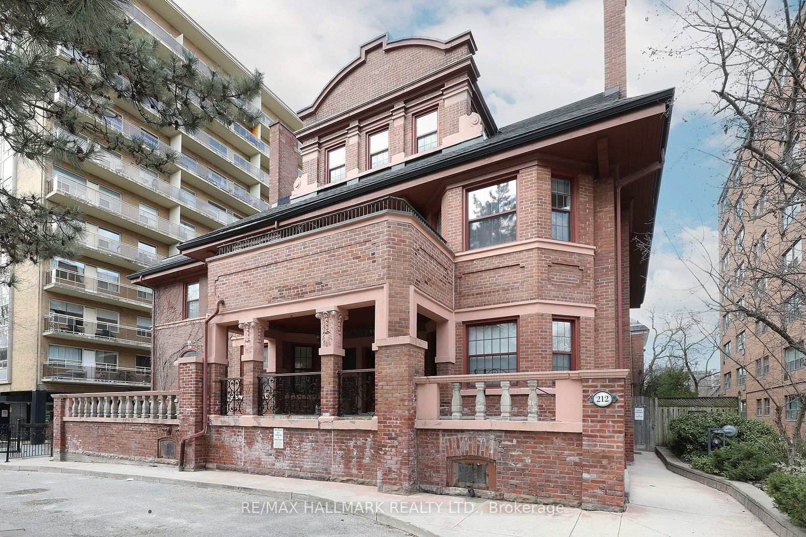 212 St. George Street, Unit 106 - Photo 7