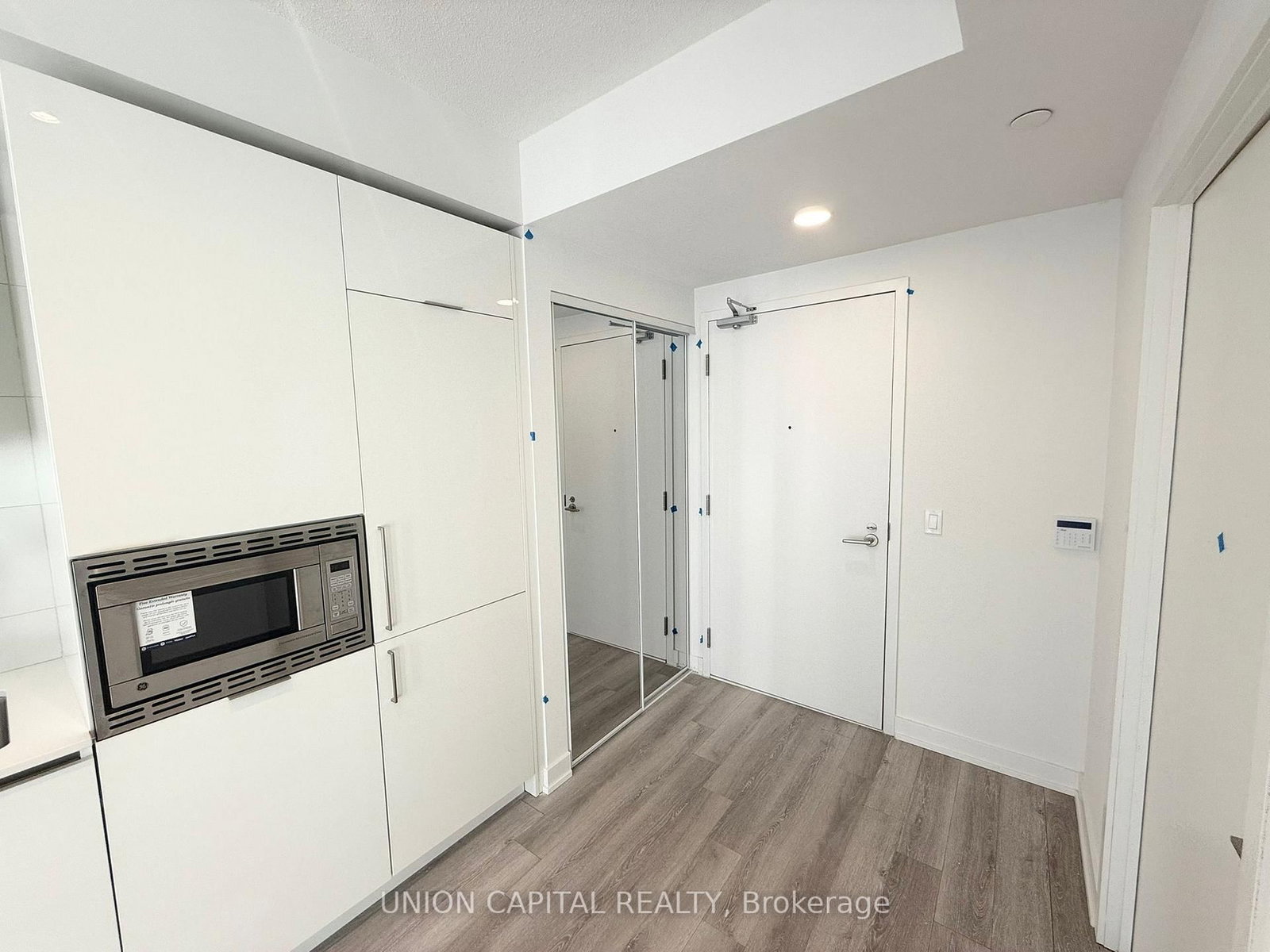 238 Simcoe Street, Unit 3607 - Photo 10