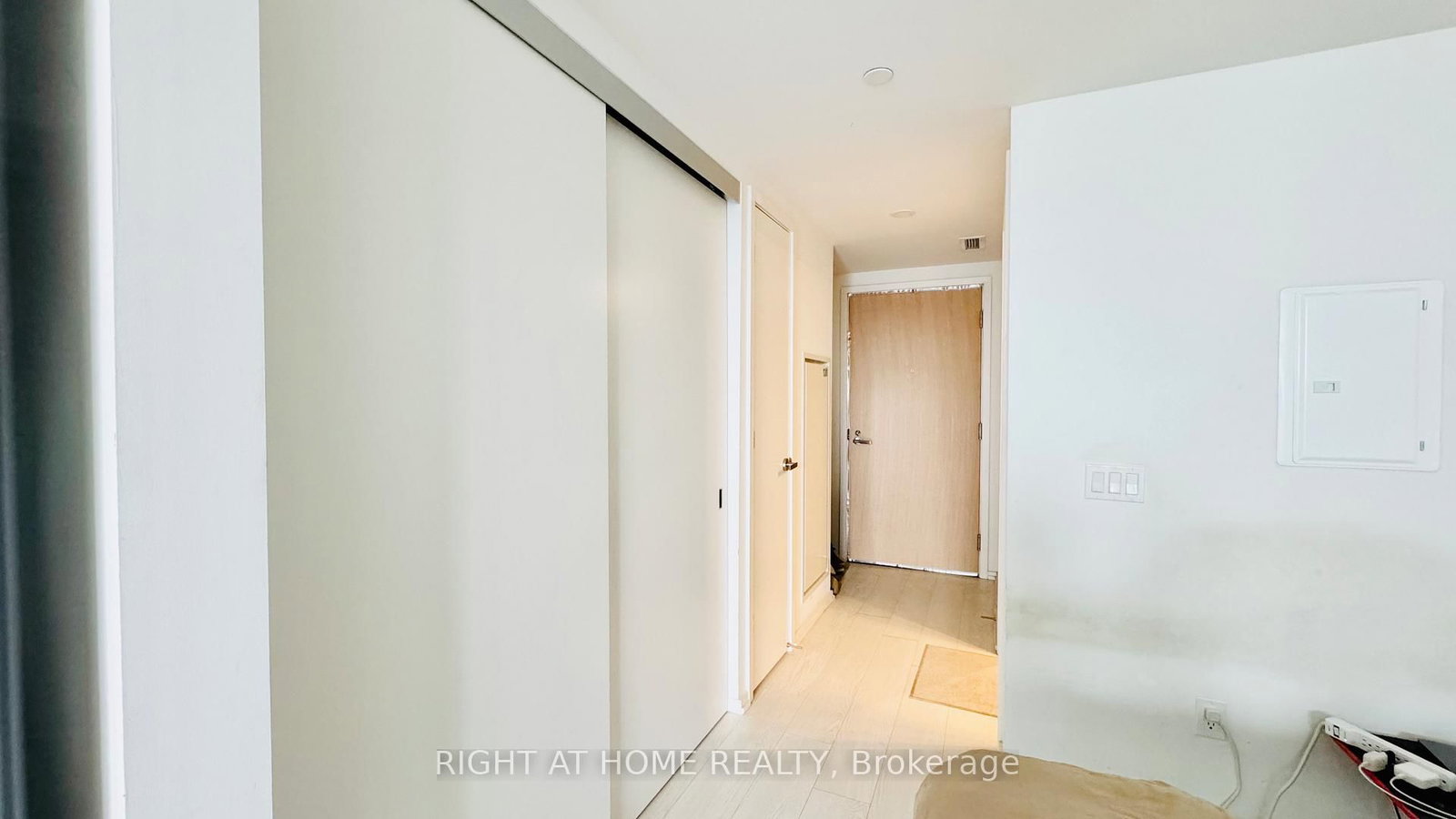 5 Soudan Avenue, Unit 617 - Photo 10