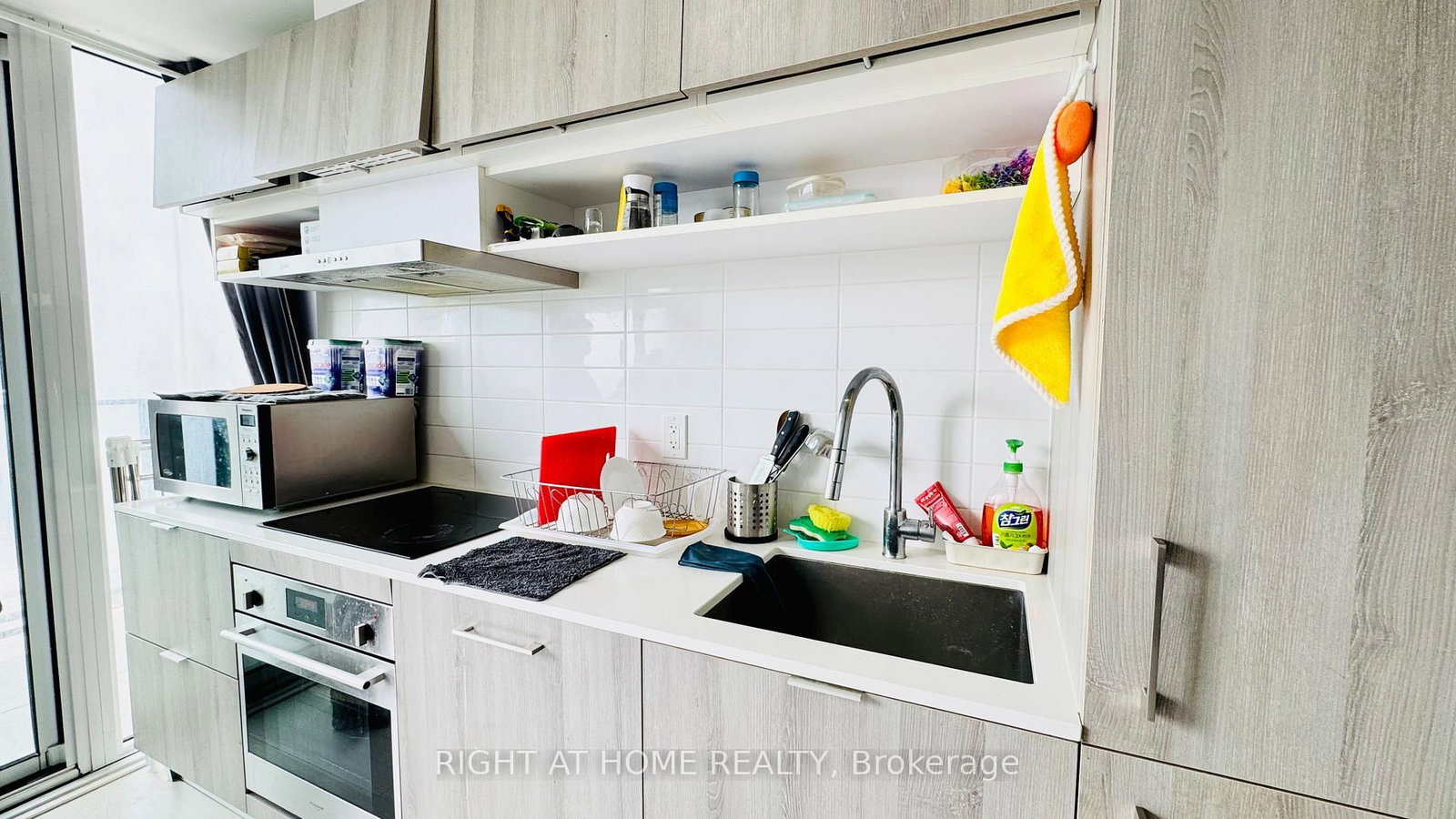 5 Soudan Avenue, Unit 617 - Photo 11