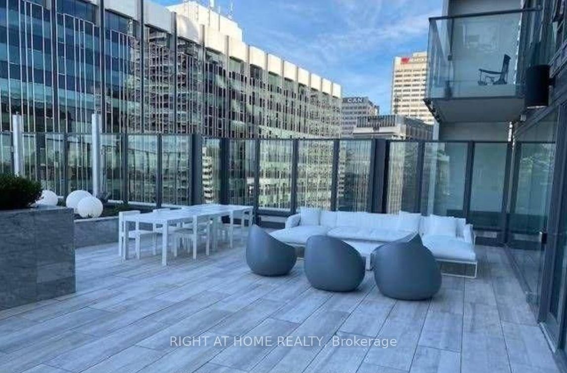 5 Soudan Avenue, Unit 617 - Photo 18