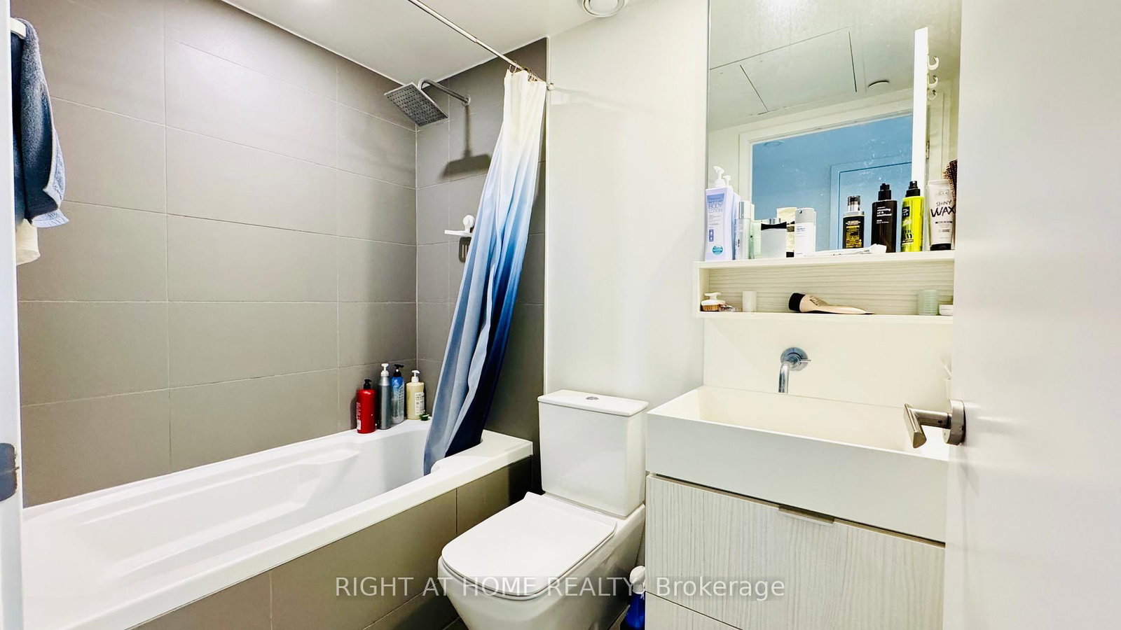 5 Soudan Avenue, Unit 617 - Photo 5