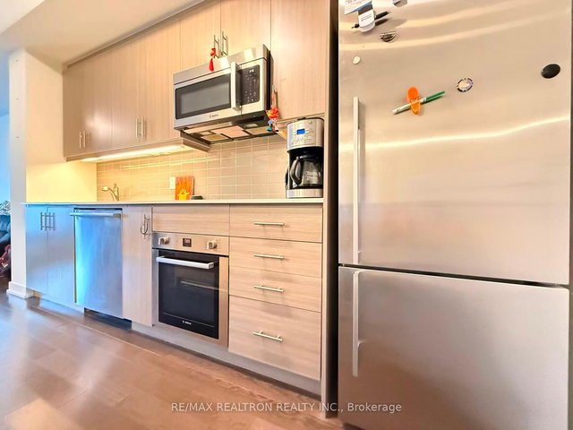 1903 - 1 The Esplanade