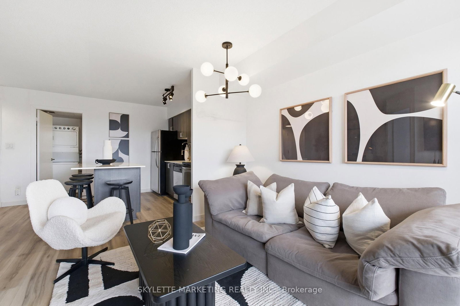 801 Sheppard Avenue W, Unit 701 - Photo 13