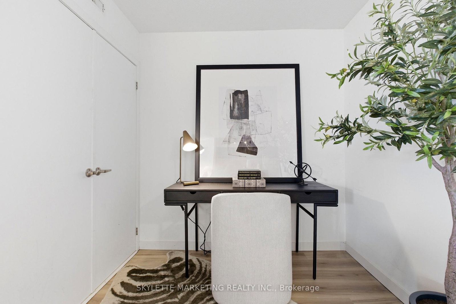 801 Sheppard Avenue W, Unit 701 - Photo 16