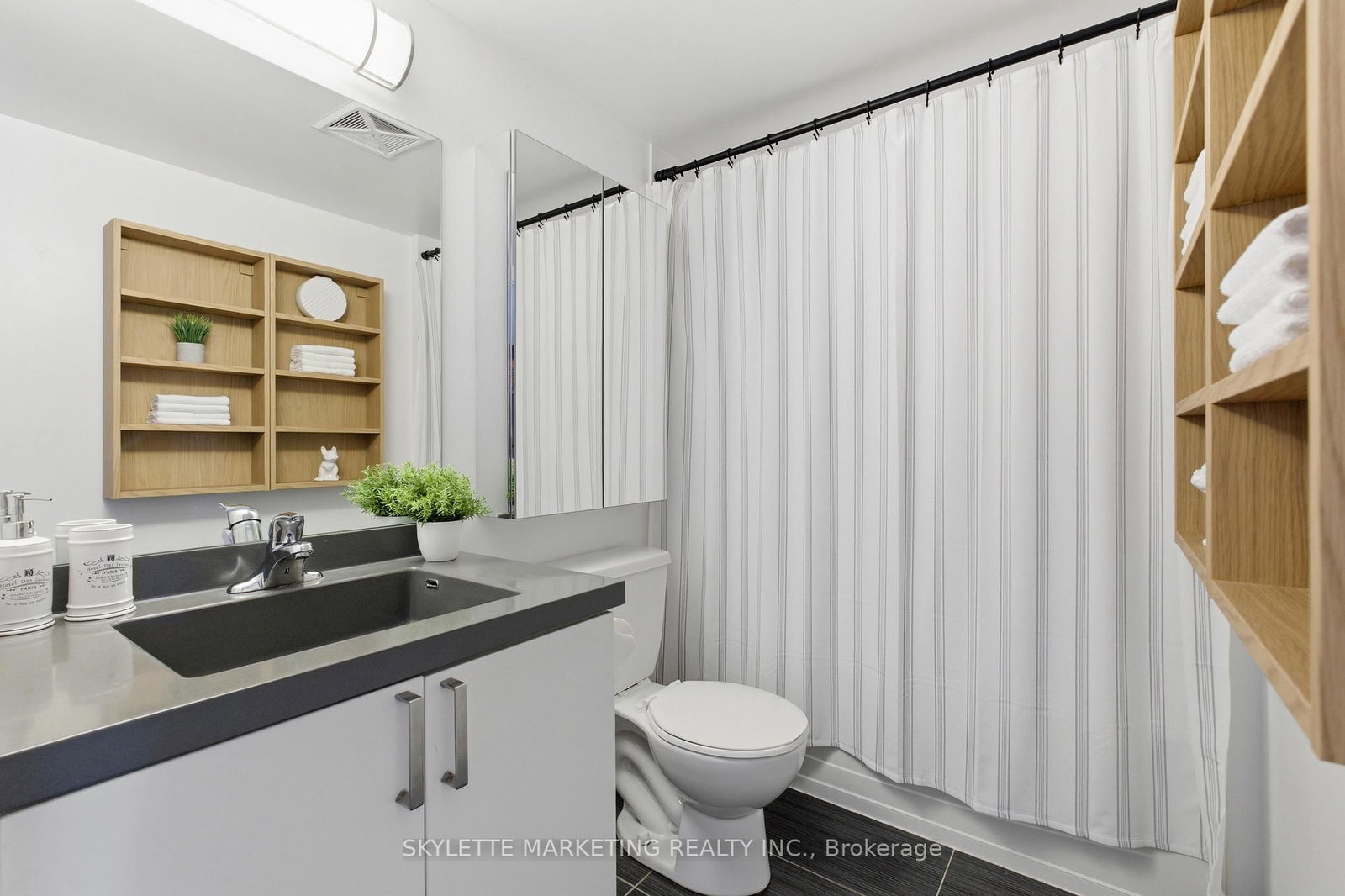 801 Sheppard Avenue W, Unit 701 - Photo 22