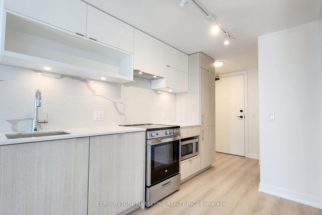 1116 - 100 Queen Street E