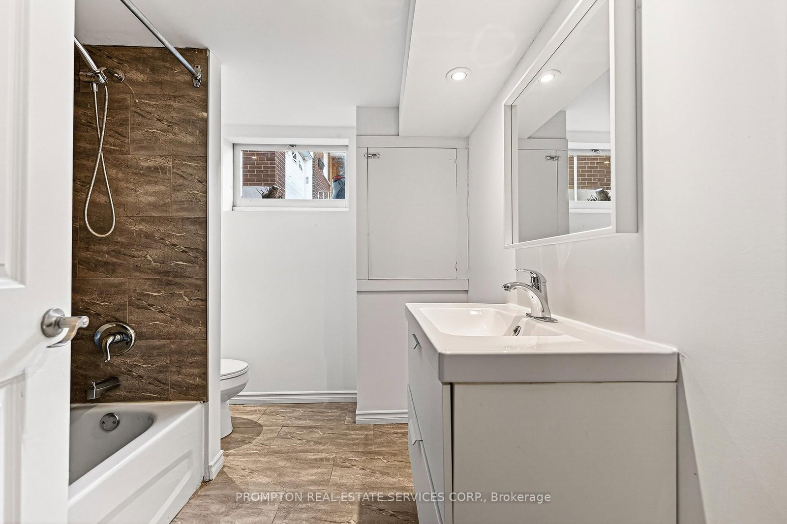 Detached House for sale at 81 Maxome Avenue, Toronto, Ontario, M2M 3K2 - Newtonbrook East - MLS: C13005014